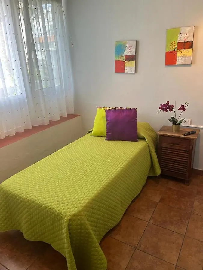 קוסטה דל סילנסיו Residencial Primavera 0*, קוסטה דל סילנסיו